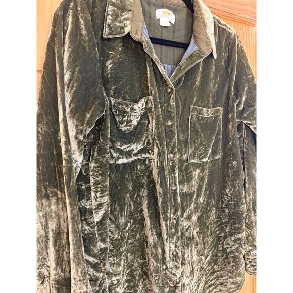 Maeve by Anthropologie Karina Green Velvet Button-Up Relaxed Fit Shirt, Size 8 - Picture 7 of 7
